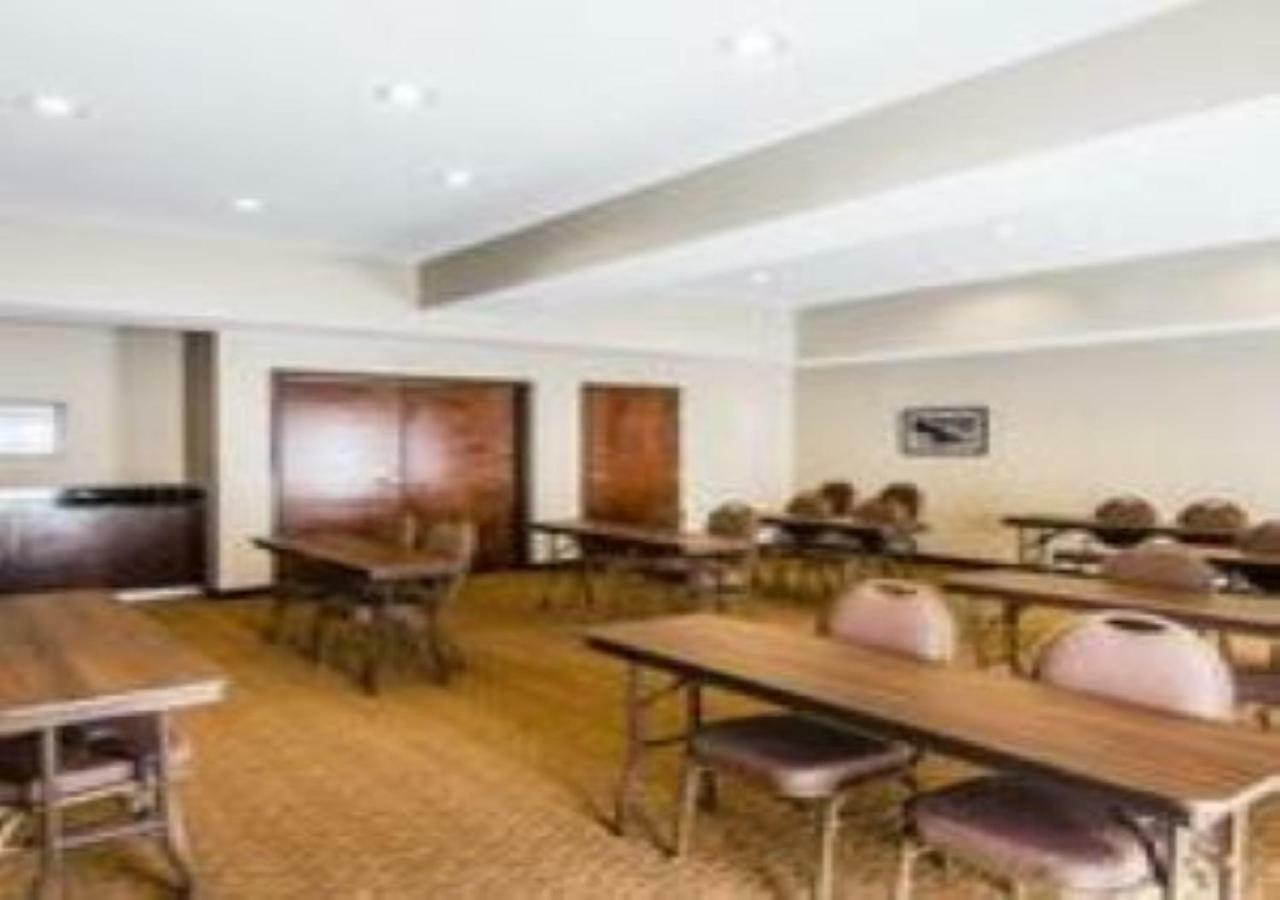 Hotel Wingate By Wyndham Longview North Extérieur photo